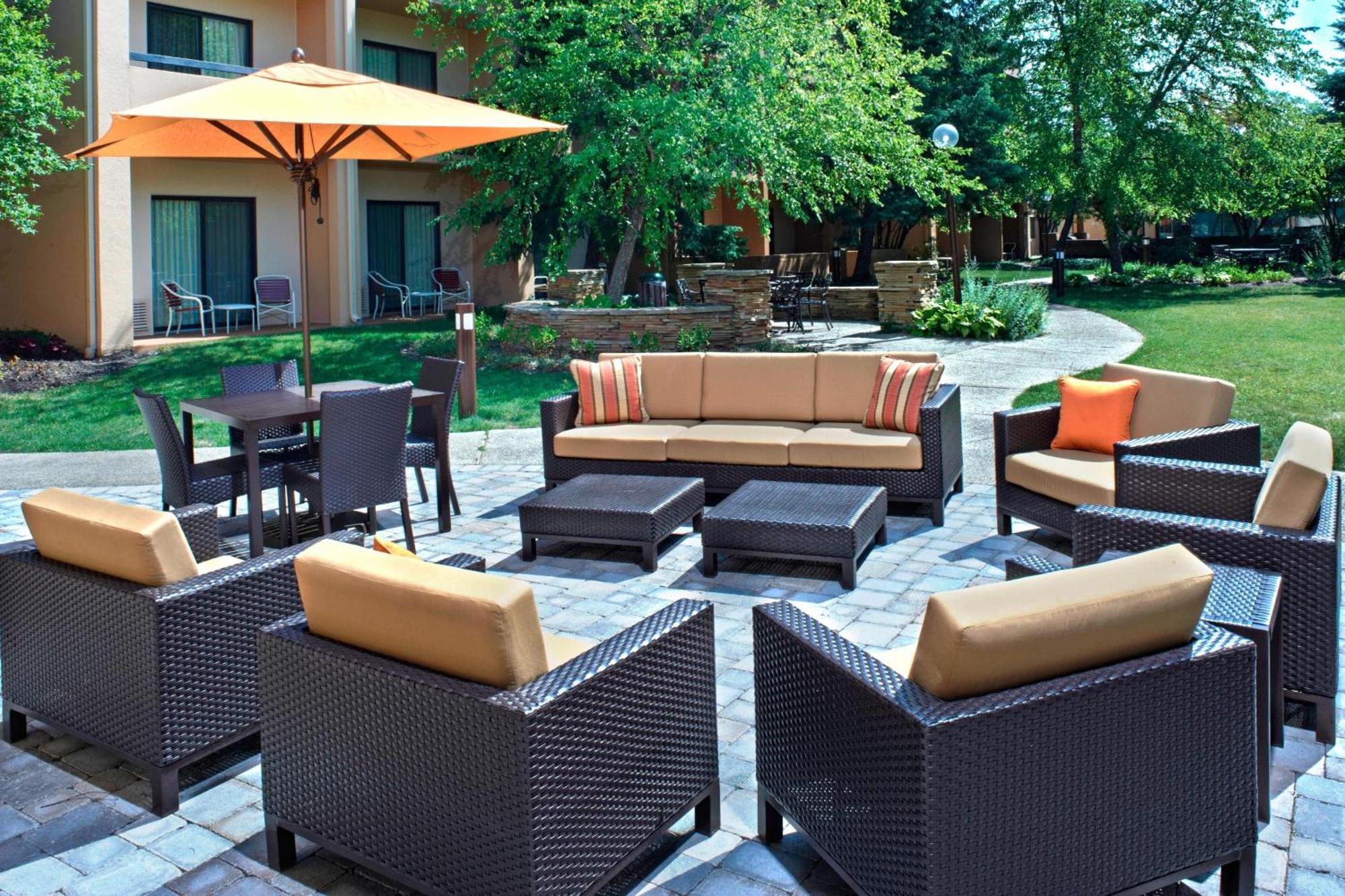 Courtyard Chicago Lincolnshire Hotel Екстериор снимка