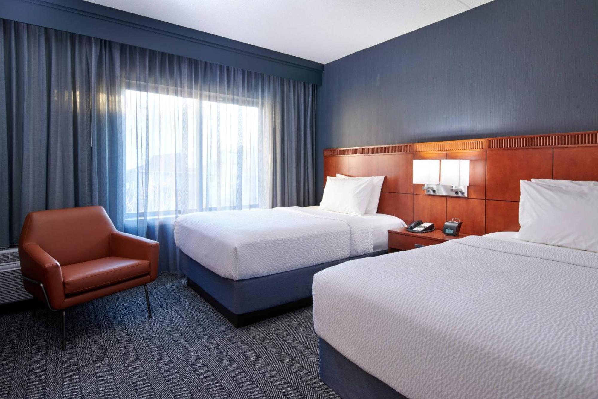 Courtyard Chicago Lincolnshire Hotel Екстериор снимка
